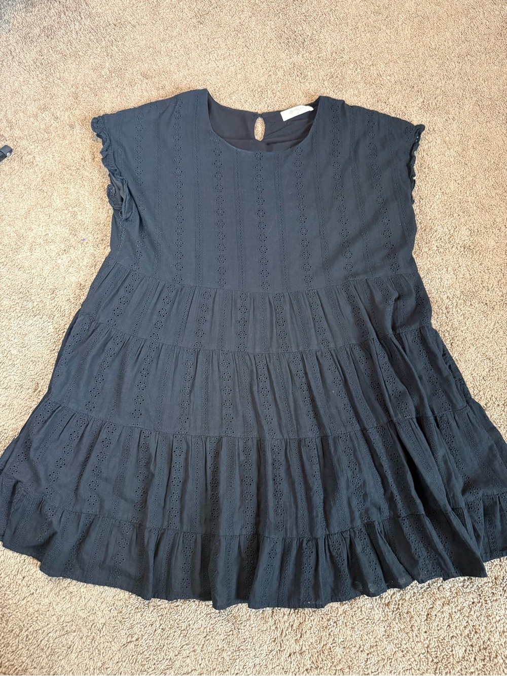 Women's Black Eyelet Tiered Short Sleeve Dress